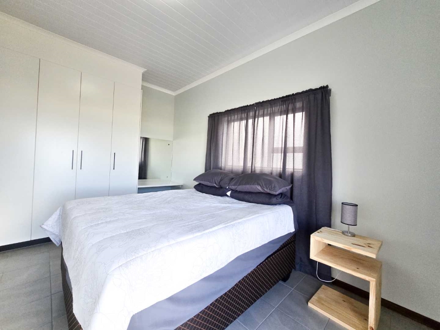 5 Bedroom Property for Sale in Stilbaai Oos Western Cape